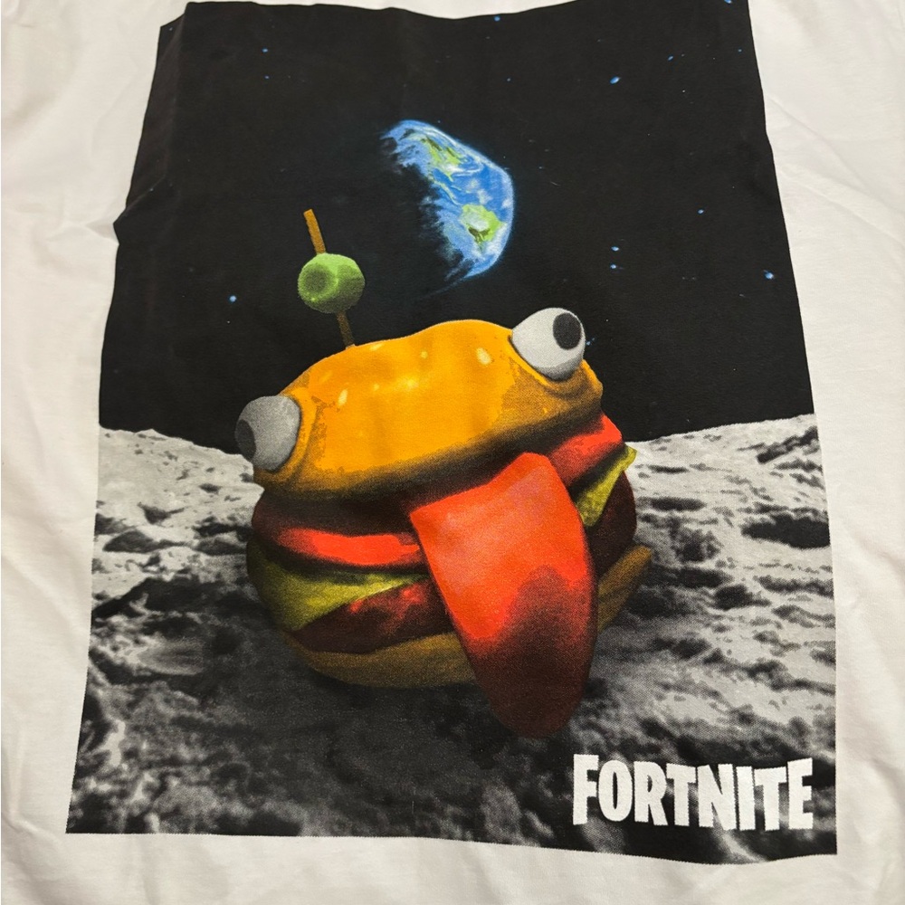 White Graphic Tee - Short Sleeve